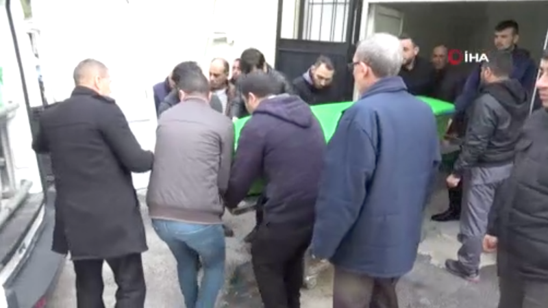 Video Haber...Gaziantep'te Damadını oğlunun eşiyle ilişki yaşadığı için öldüren kayınbaba cinayet sebebini böyle açıkladı: "Diğer gelinlerine de aynısını yapacağım" dedi